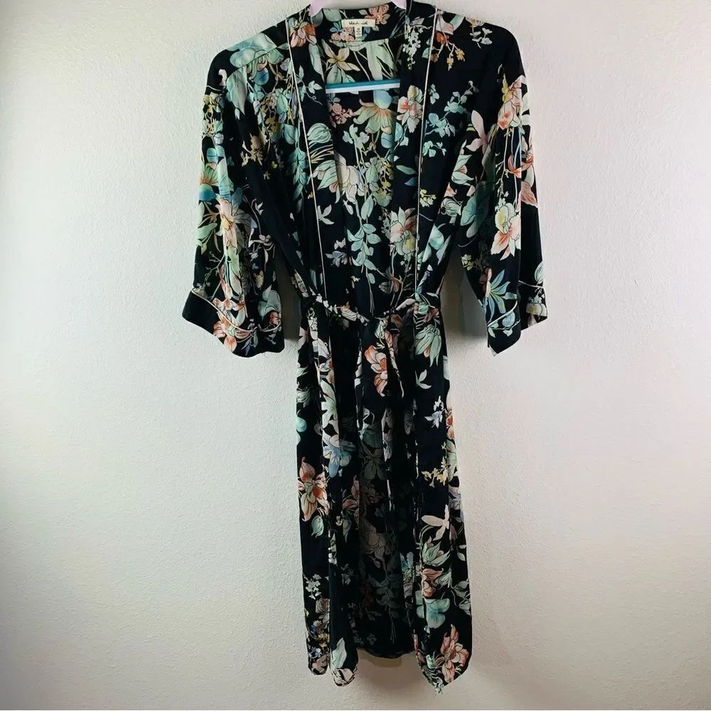 Bleuh Ciel Floral Robe‎